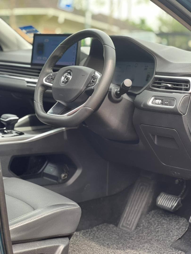 2024 Proton S70 Premium thumbnail 2