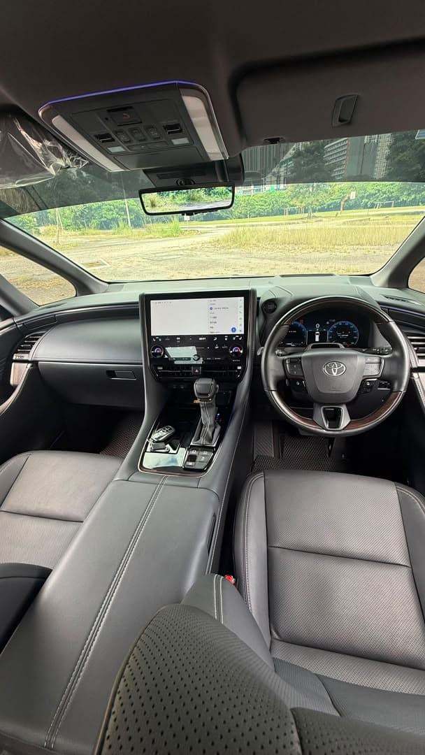 2026 Toyota Alphard AGH 40 - image 1