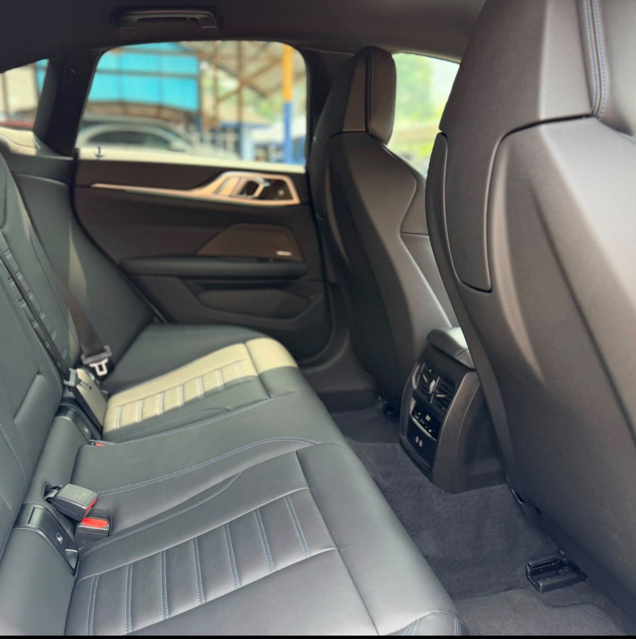 2023 BMW i4 (G26) Edrive 40 - image 1
