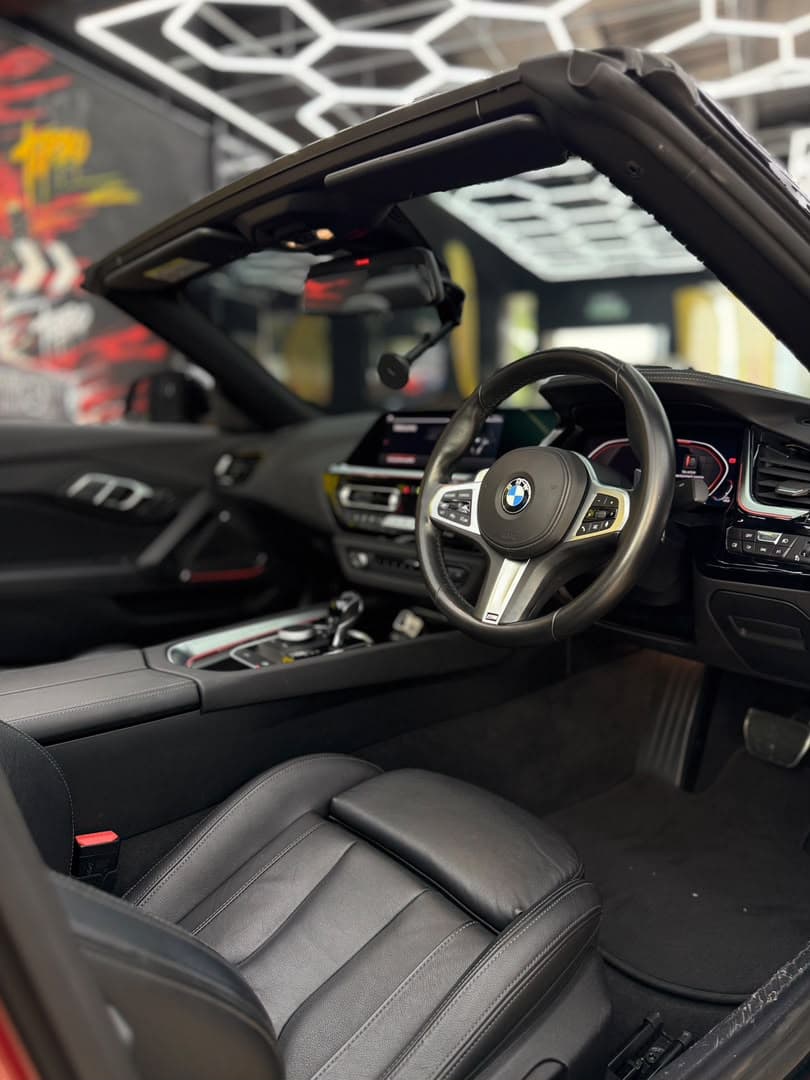 2025 BMW Z4 - image 1