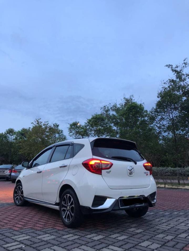 2023 Proton Persona Executive thumbnail 3