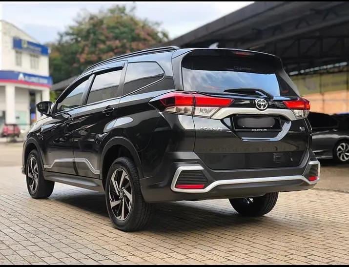 2022 BMW 5 Series Airport Transfer — Car Rental Malaysia