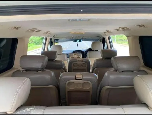 Starex 10 Pax - Airport Transfer - Image 4