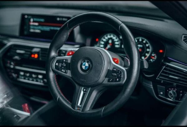 BMW M5 - Image 3