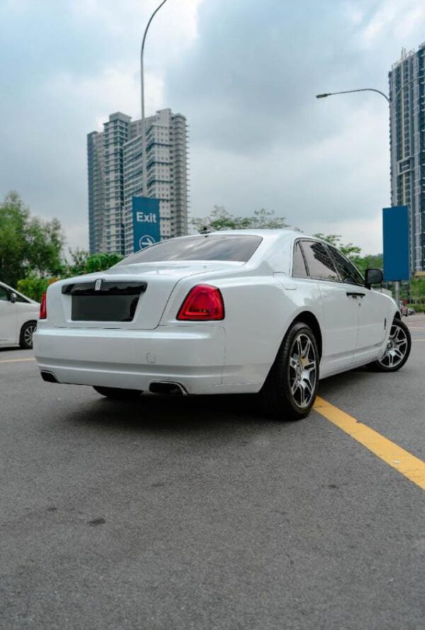 Rolls Royce Ghost - Image 6